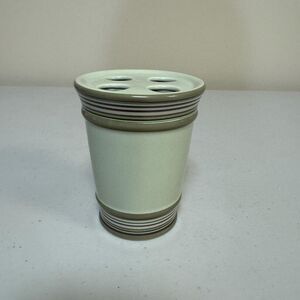 Martha Stewart Everyday Toothbrush Holder Green 4 Tumbler Round Bath Container
